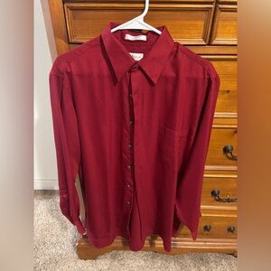 Van Heusen Men's Burgundy Button Down Shirt